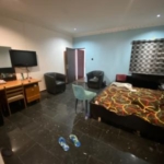 1 Room Self Contain in Apo